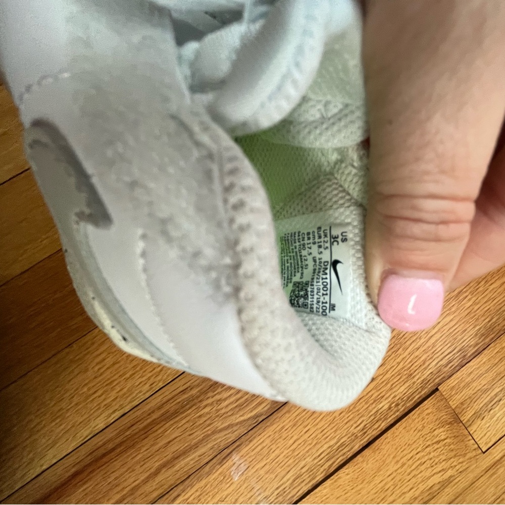 Nike toddler sneakers